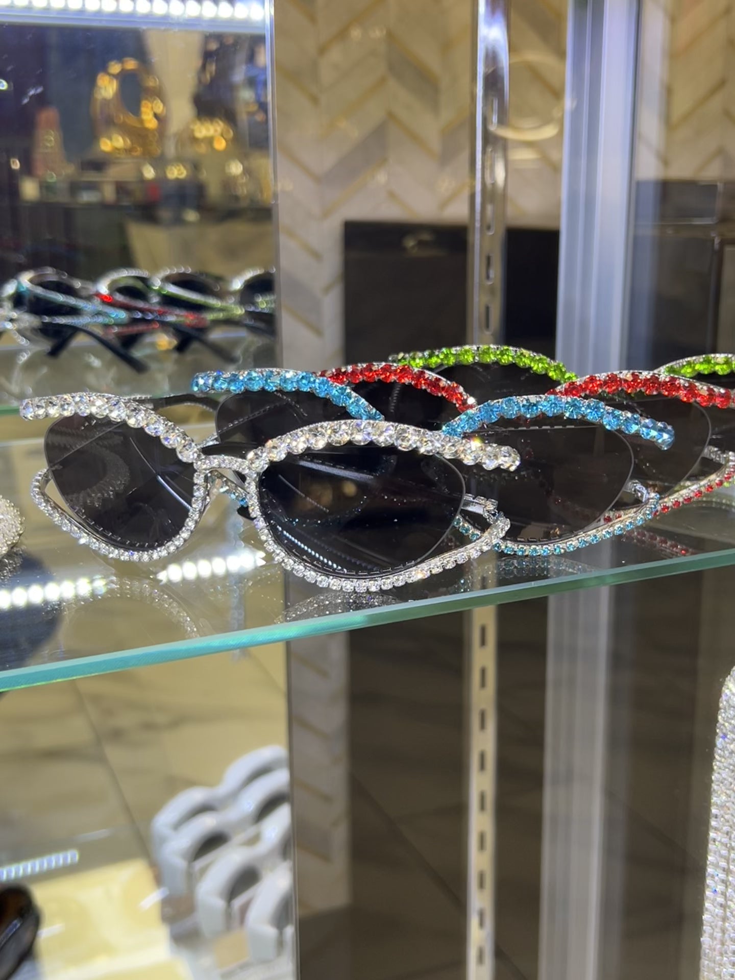 Diamonds Dancing Shades