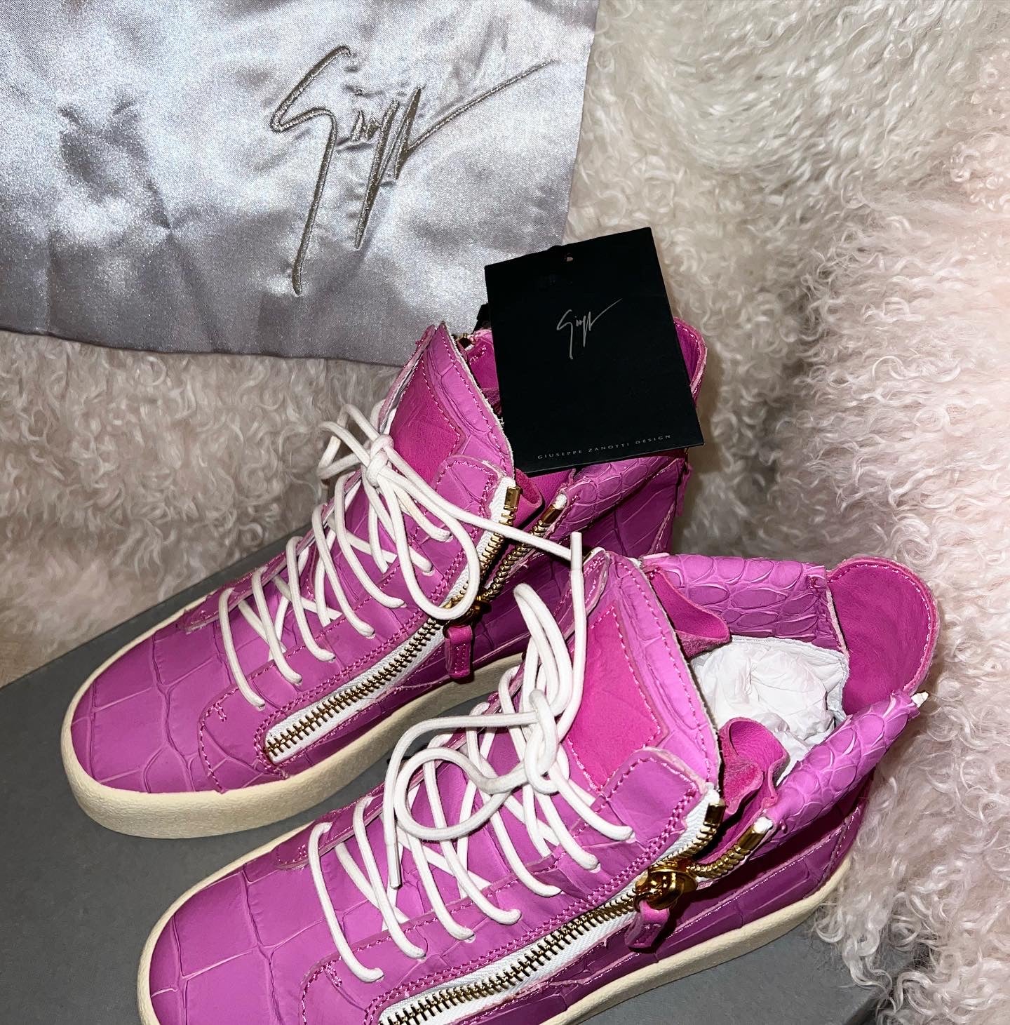 Giuseppe Zanotti crocodile,