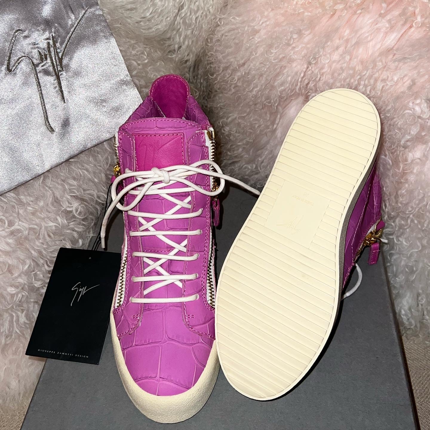 Giuseppe Zanotti crocodile,